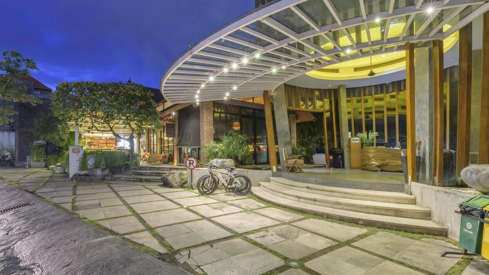 Maca Villas&Spa Seminyak Villa